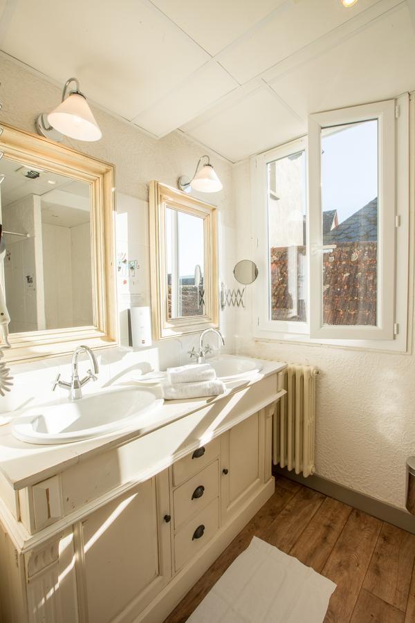 Contact Hotel Le Relais De Vellinus Больє-сюр-Дордонь Екстер'єр фото